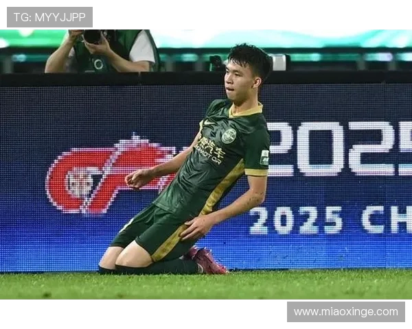 米特里策盛赞王钰栋潜力巨大未来有望成长为中国足球中场核心